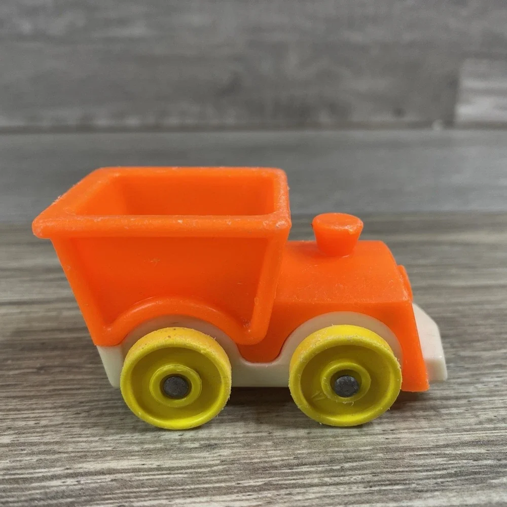 Fisher-Price Little People Toy Train Car‎ 1970s Orange Yellow Wheels